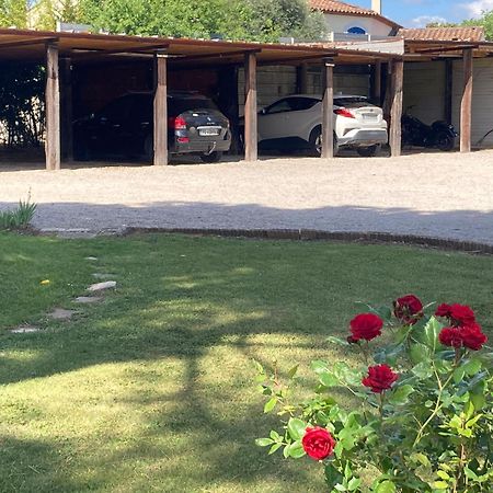 Les Bougainvillees De Camargue Villetelle ภายนอก รูปภาพ